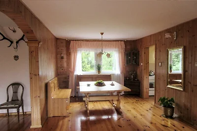 Ferienhaus in Kaschubei nahe Schiefem Haus