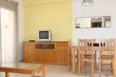 Schöne Wohnung mit privater Terrasse