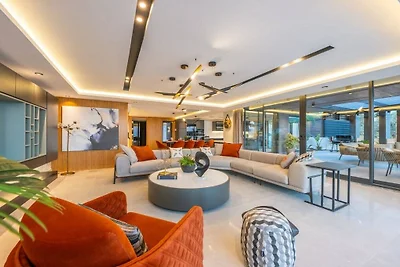Villa a Kalkan con piscina
