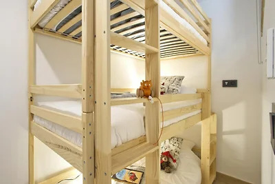 PHOB02 Schöne helle Wohnung von 80 m2 mit...