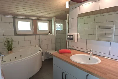 Ferienhaus mit Sauna im Ferienpark Mirow
