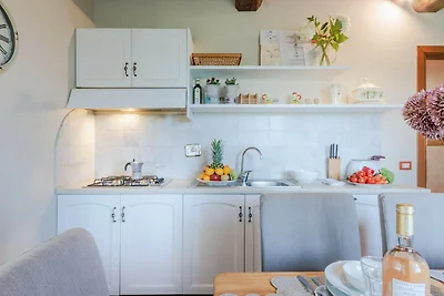 Villa in Monte San Quirico mit Garten