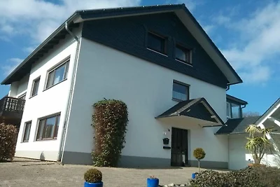 Ferienwohnung in Vöhl mit Schwimmbecken