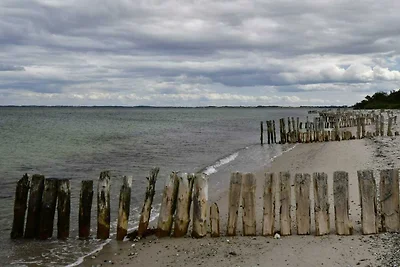 Privatparkplatz an Vanggardsvej -- By Traum...