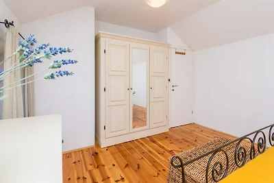 Schattig huis vlakbij zee met privéterras