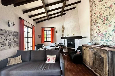 Villa in Valcros mit Pool und Meerblick