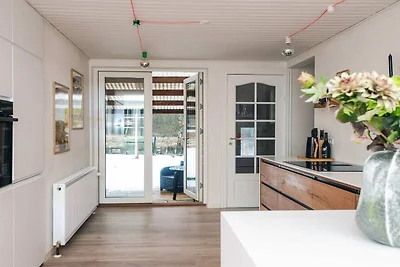 Naturerlebnis: Zugang zu Wald und See