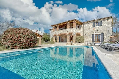 Villa in Baderna mit Schwimmbecken