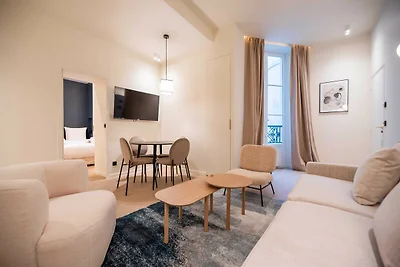 Außergewöhnliche Wohnung mit AC-1BR-4P-Palais...