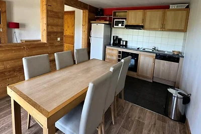 Schöne Wohnung mit großem Wohnzimmer · Direkt...