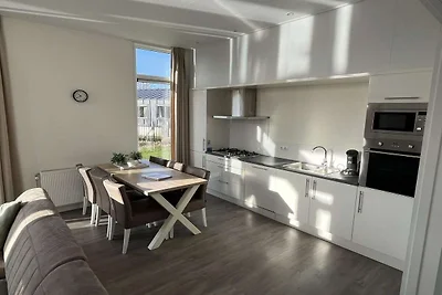 Chalet in Rockanje mit Garten