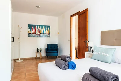 Villa in Cala Blanca mit privatem Pool