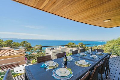 Luxury villa in Alcudia with private pool