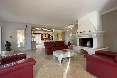 Confortevole villa con piscina privata
