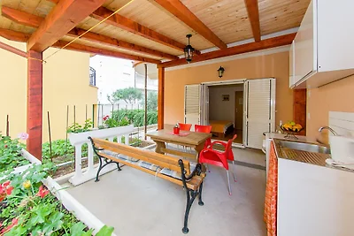 Apartments Anita-Triple room with terrace