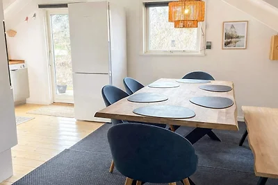 Helles Ferienhaus mit Whirlpool