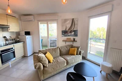 Schönes T mit Terrasse Exflora Park