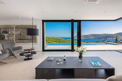 Breathtaking Villa Vis Five Bedroom Villa wit...