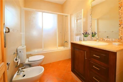 Haus in Campos mit Pool in der Nähe von Es...