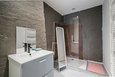 Wohnung am Flussufer für 9 Gäste
