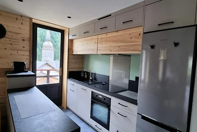 4 camere per 9 persone