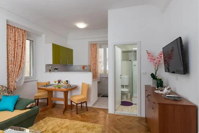 Anima Mea Old Town Apartment- Luxury...