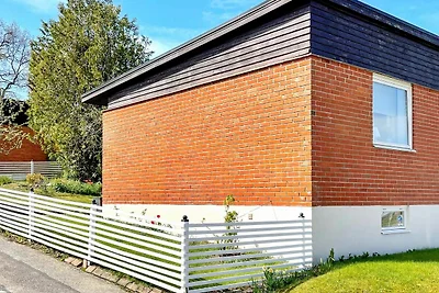 4 Personen Ferienhaus in STENUNGSUND