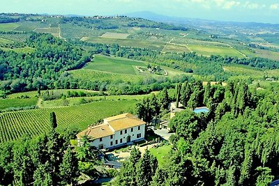 Accogliente casa a San Casciano in Val di Pes...