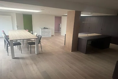 Ferienhaus mit Pool und großem Garten