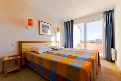 Lakeside Haven in Le Barcares