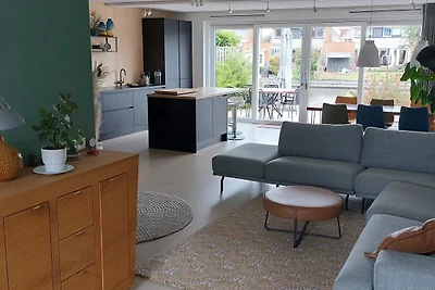 Ideale casa familiare sull'acqua