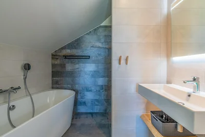 Moderne, luxuriöse und nachhaltige Naturvilla