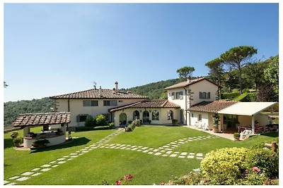 Villa Collesole 12 Komfortable Ferienresidenz