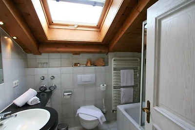 Alpenflair Ferienwohnung  230