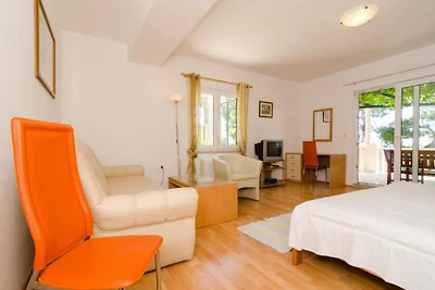 Apartments Plavac Mali- Comfort One Bedroom A...