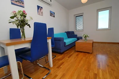 Apartments Kula - Comfort One Bedroom Apartme...