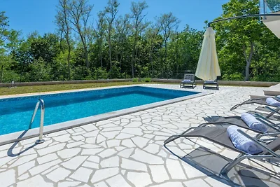 Villa in Labin mit Schwimmbecken