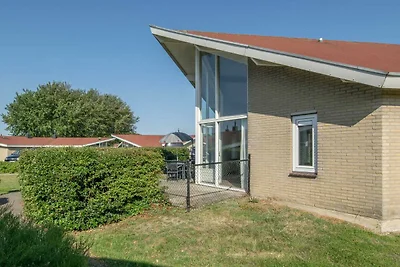 Neu gestalteter Bungalow in Domburg