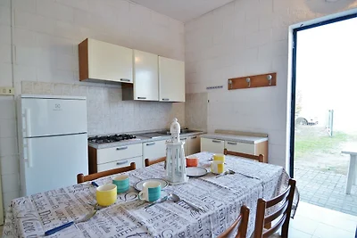 Einladendes Ferienhaus in Rosolina Mare