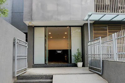 Super Townhouse Balewadi