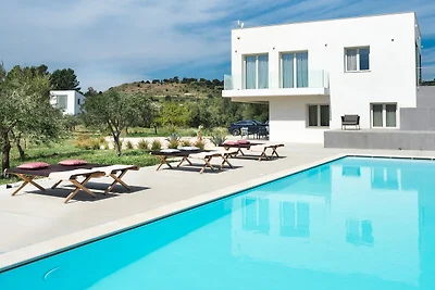Luxe villa in de buurt van Noto met panoramis...