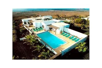 One-bedroom villa