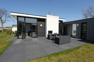 Vakantiehuis in Halfweg met terras
