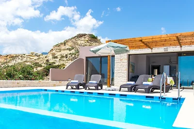 Villa in Frangocastello am Laki Strand