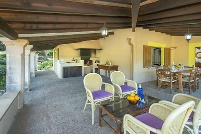 Villa in Pollensa mit Schwimmbecken