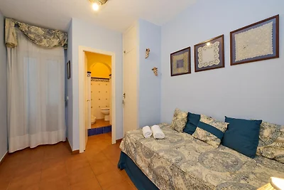 Zonnige oase op het dorpsplein