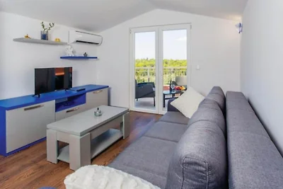 Apartments Grljusic - One Bedroom Apartment...