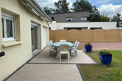 Komfortables Ferienhaus, nur 200 m zum Sandst...
