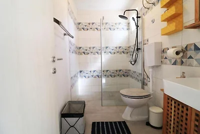 Four Bedroom Holiday Home with Pool