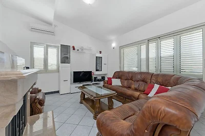 Bella casa vacanze a Neorić con piscina...